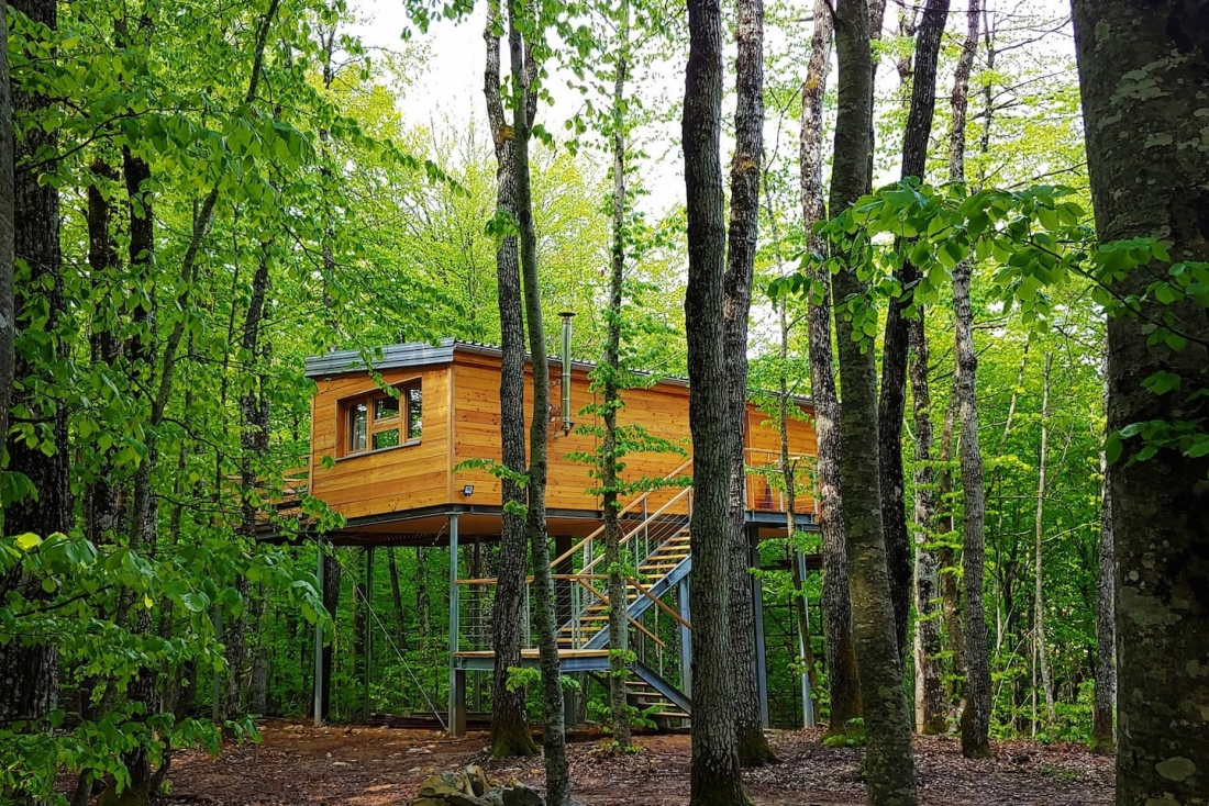 location 2 Cabanes dans les bois