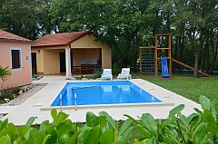 Frigola: villa with pool