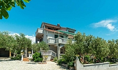 Milena : 2 appartements + 1 chambre