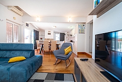 Appartement 4 +1  pers. au 1 er