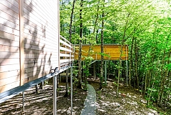 2 Cabanes dans les bois