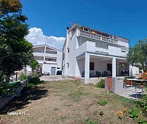 Sinka : 1 appartement