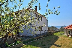 Ivica: 2 apartments