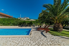 Villa Torus : swimming pool