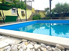 Alen : villa with swimming pool